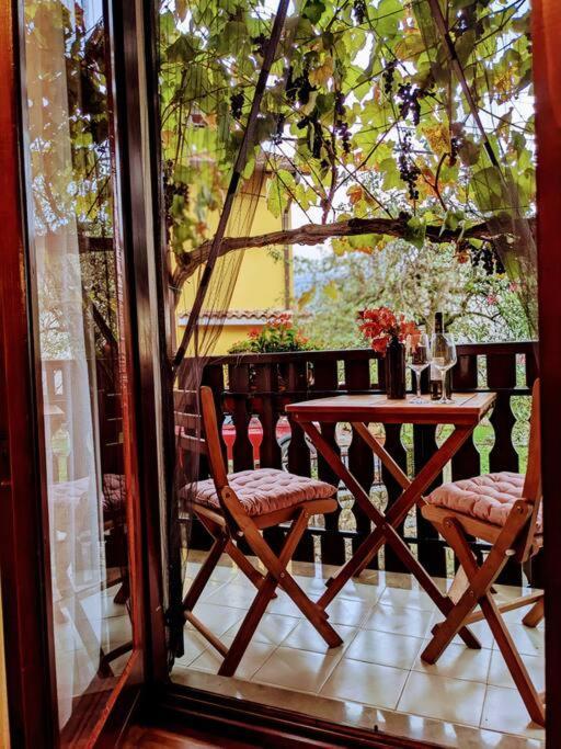 Apartment Kolodvor Dornberk Екстериор снимка
